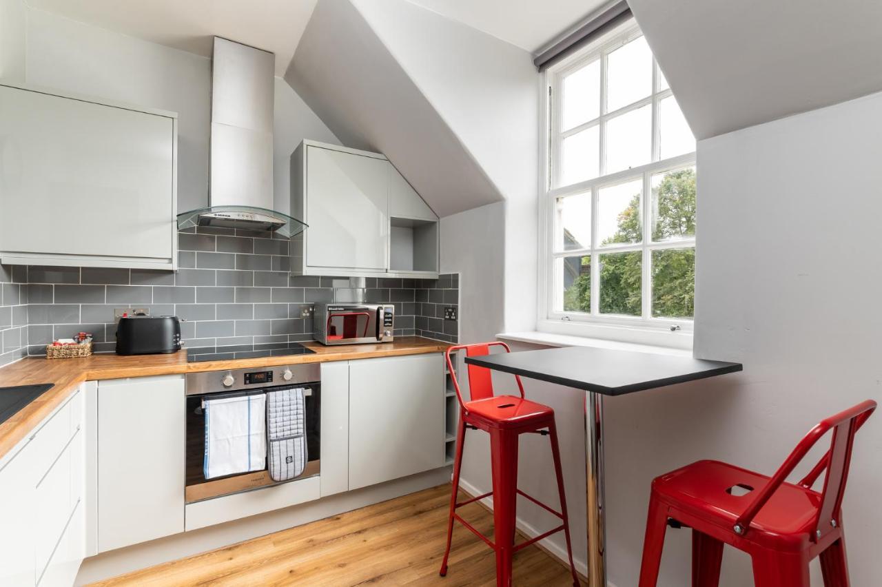 Stylish Apt With Minster Views I Pass The Keys York Exterior foto